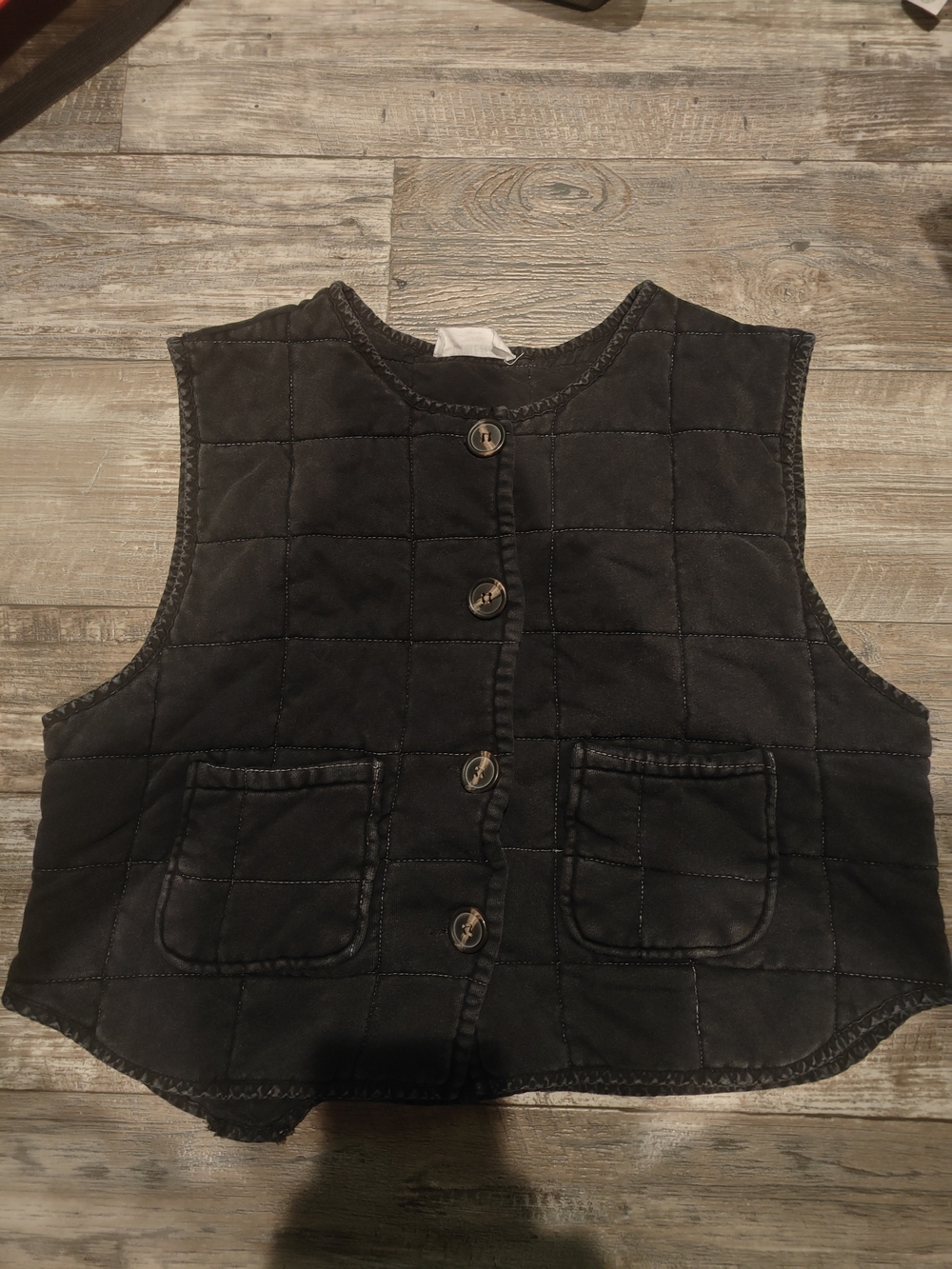 Double Zero Black Quilted Button-Front Kids Vest